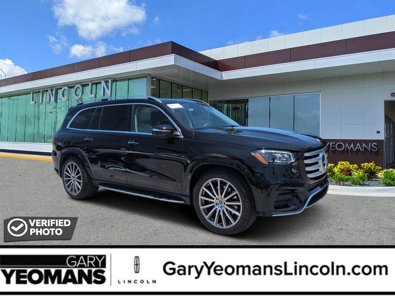 Used 2024 Mercedes-Benz GLS 580 4MATIC image 1