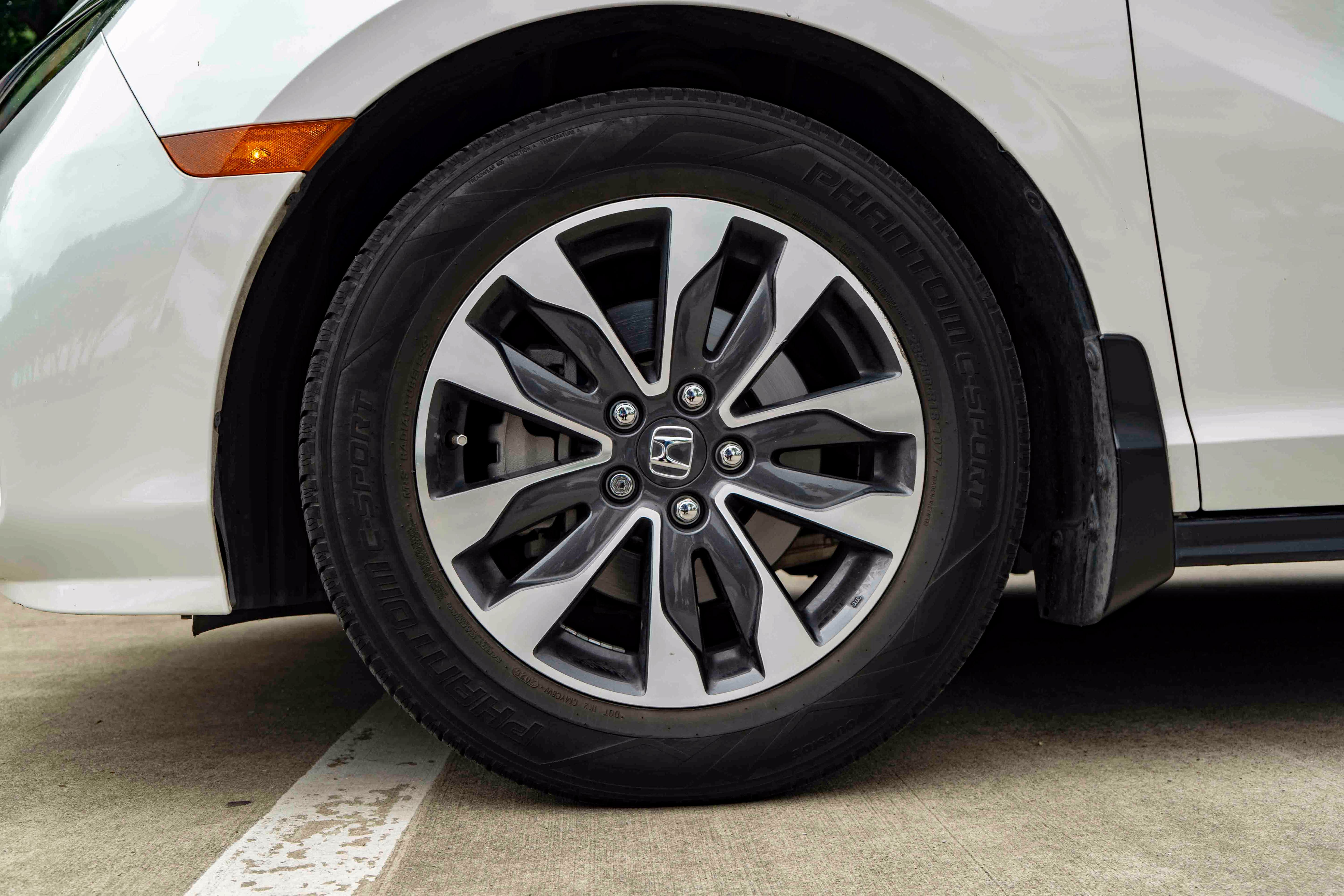 Used 2024 Honda Odyssey EX-L image 14