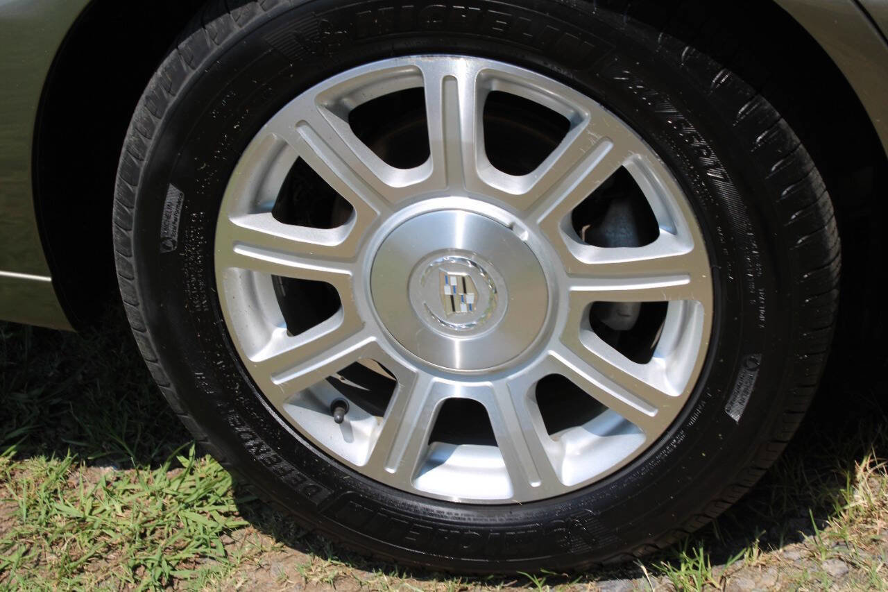 Used 2011 Cadillac DTS image 37