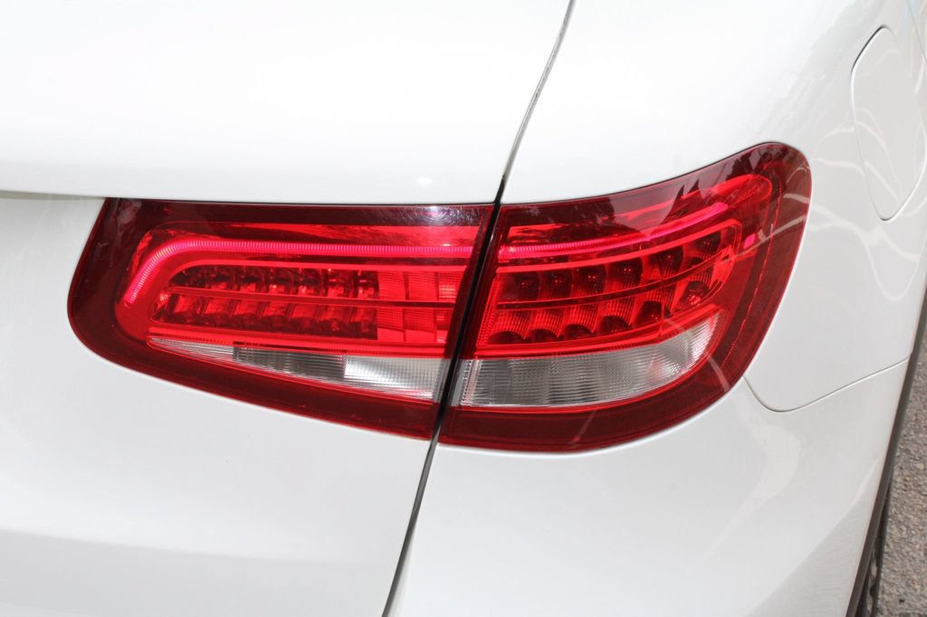 Used 2017 Mercedes-Benz GLC 300 image 10