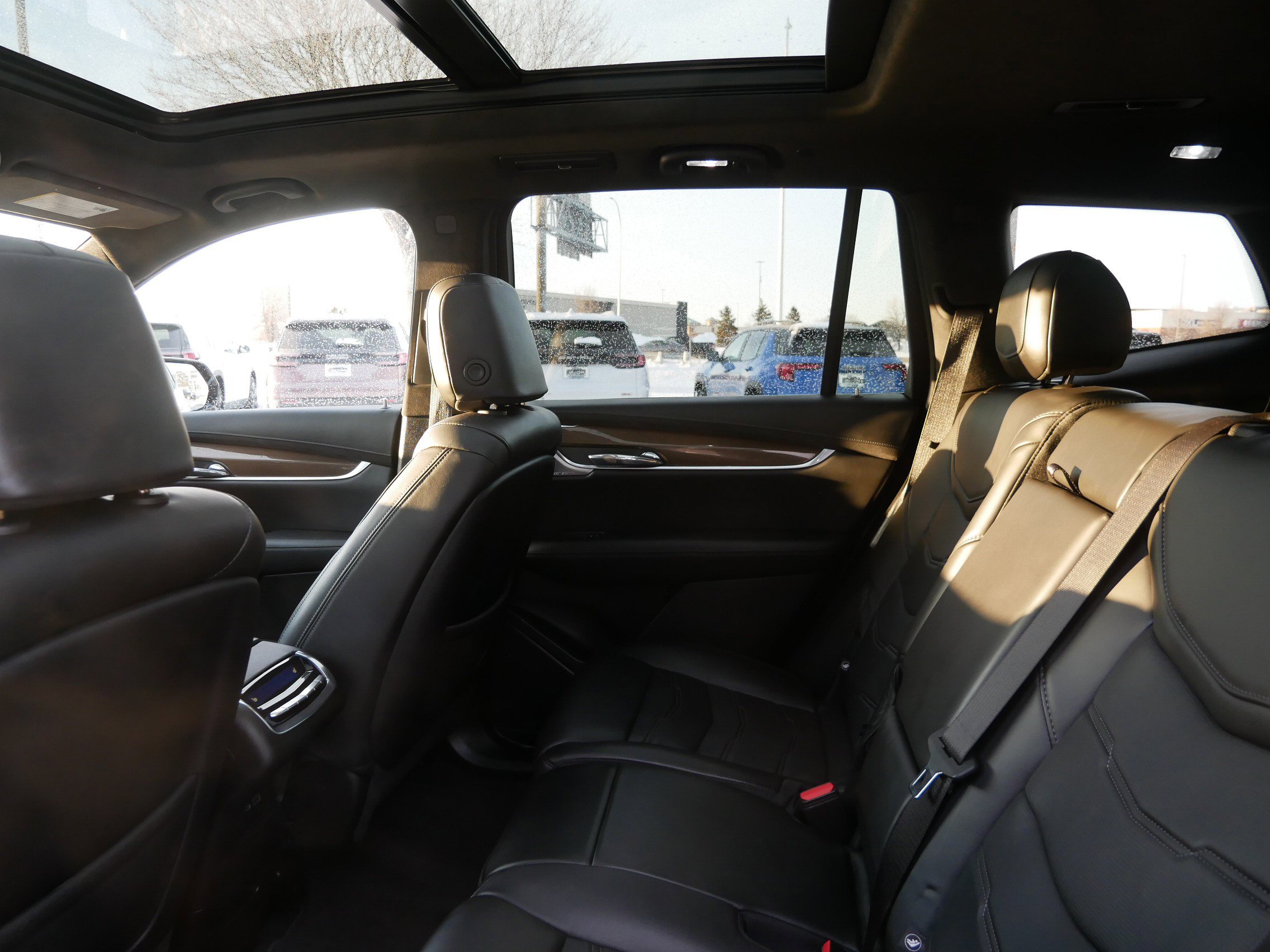 Used 2023 Cadillac XT6 Sport w/ Platinum Package AWD/4WD image 10