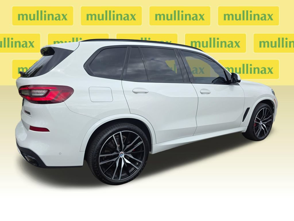 Used 2023 BMW X5 M50i w/ Executive Package AWD/4WD image 3