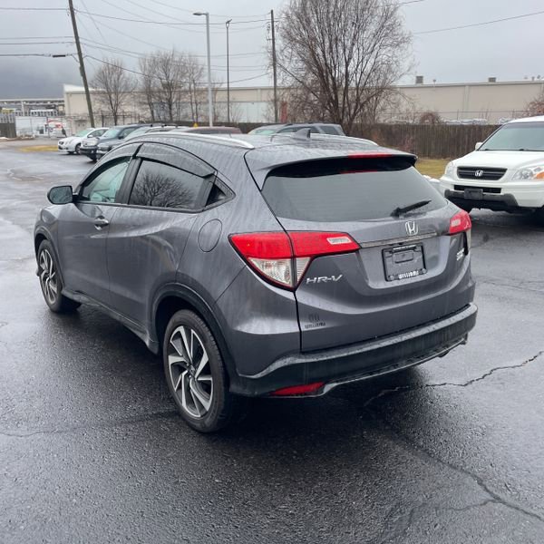 Used 2020 Honda HR-V Sport image 9