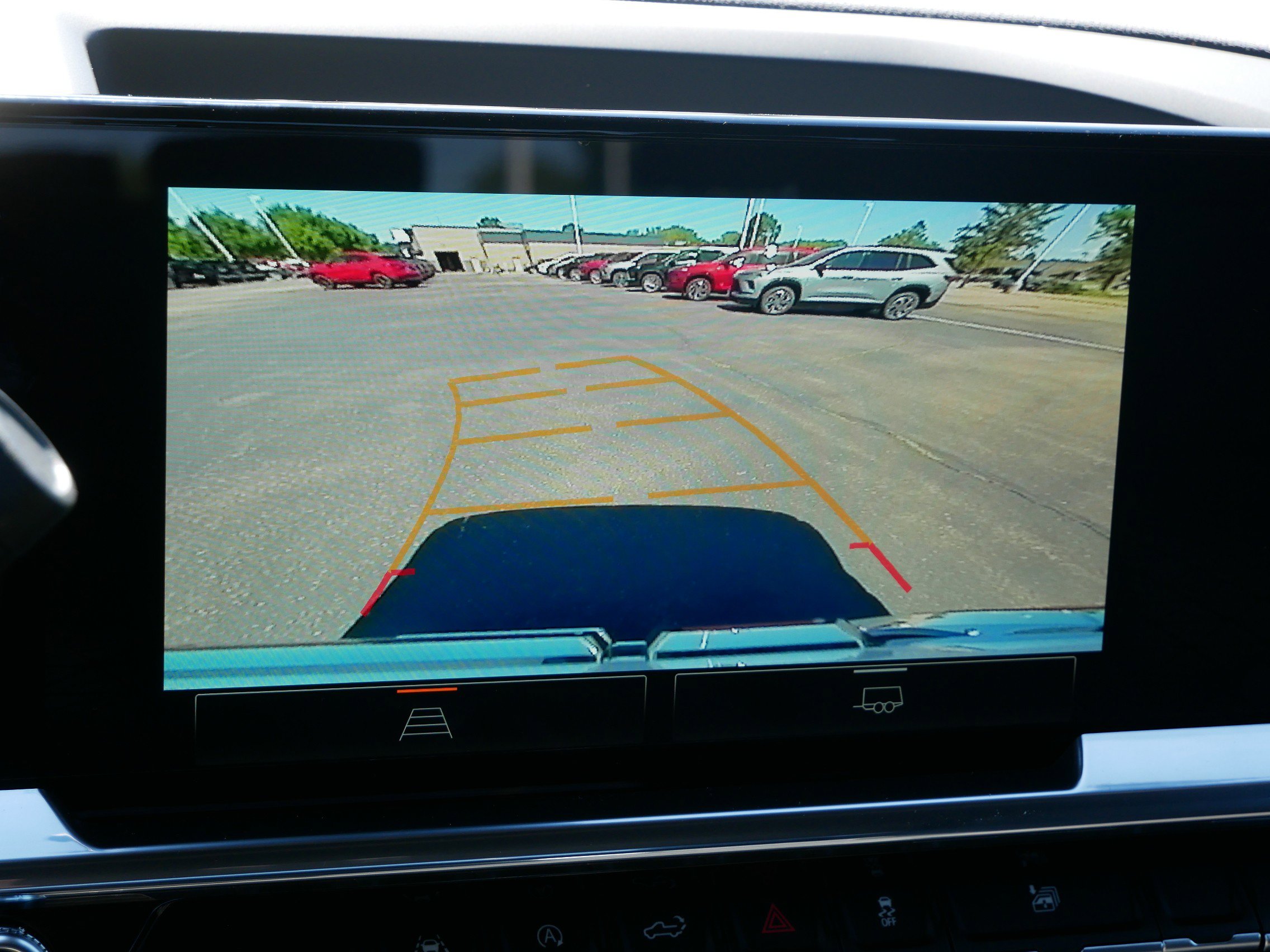 New 2026 GMC Sierra 1500 SLE image 12