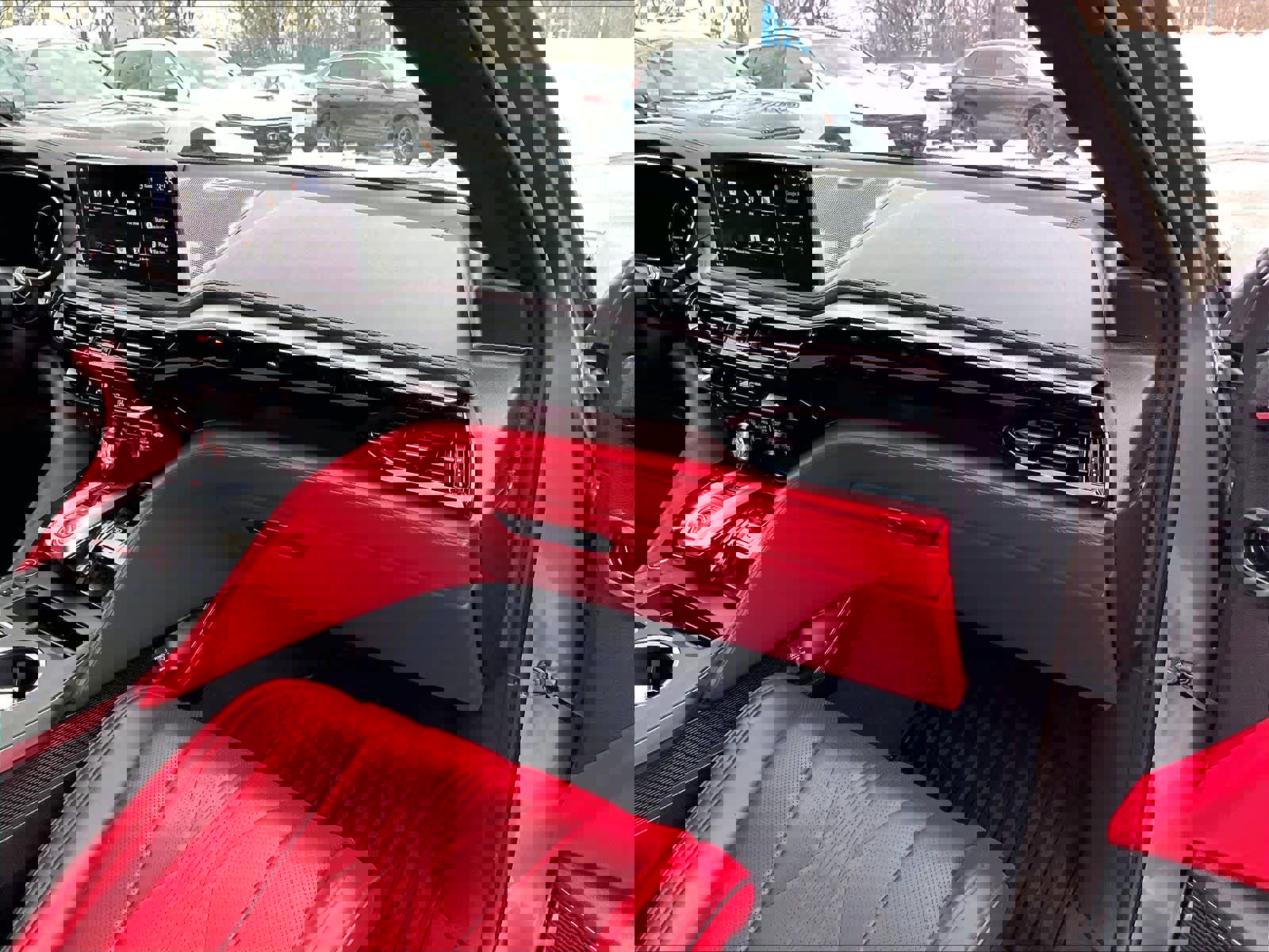 Used 2025 Acura MDX A-Spec image 13