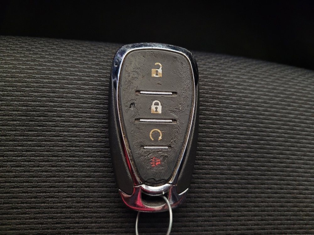 Used 2017 Chevrolet Cruze LT w/ Convenience Package image 32