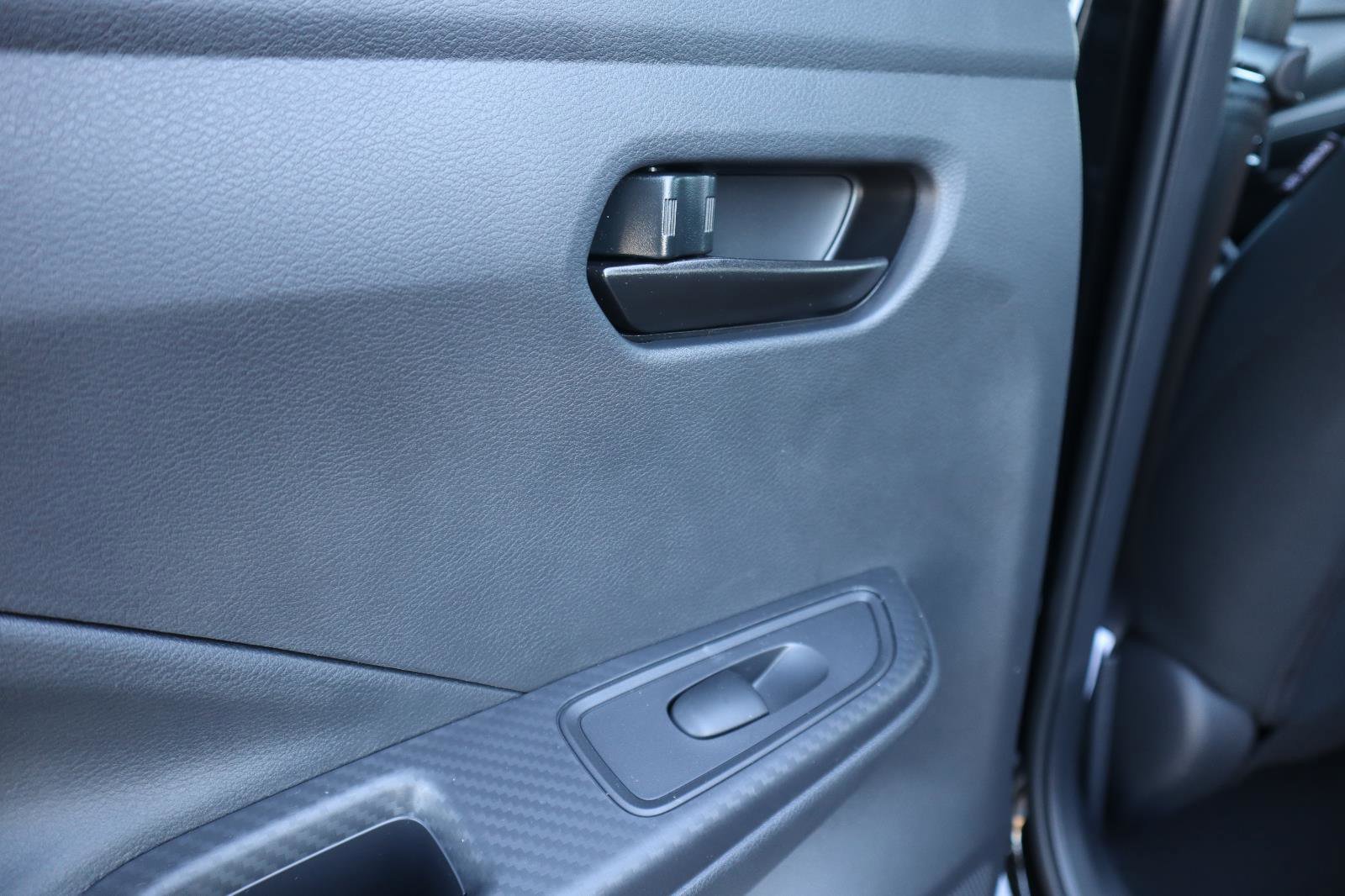 Used 2025 Nissan Versa S w/ Trunk Package FWD image 28