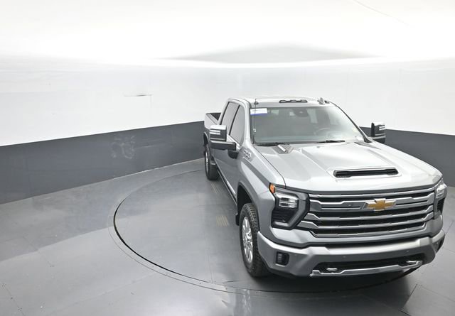 Used 2024 Chevrolet Silverado 2500 High Country w/ High Country Premium Package AWD/4WD image 29