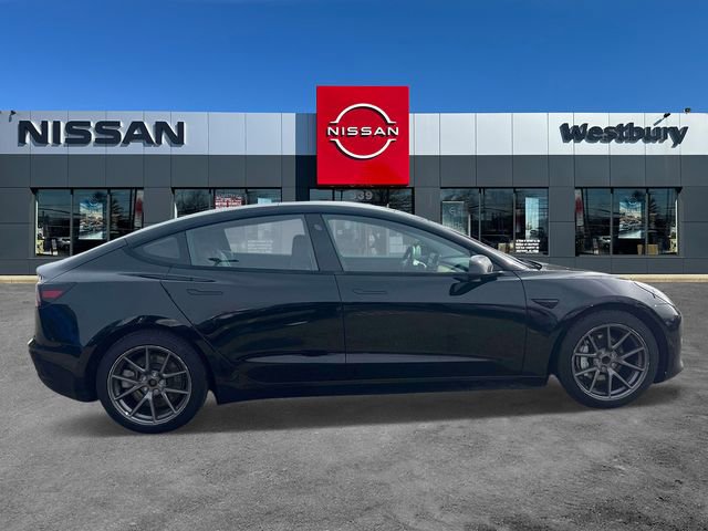 Used 2021 Tesla Model 3 Standard Range Plus image 4