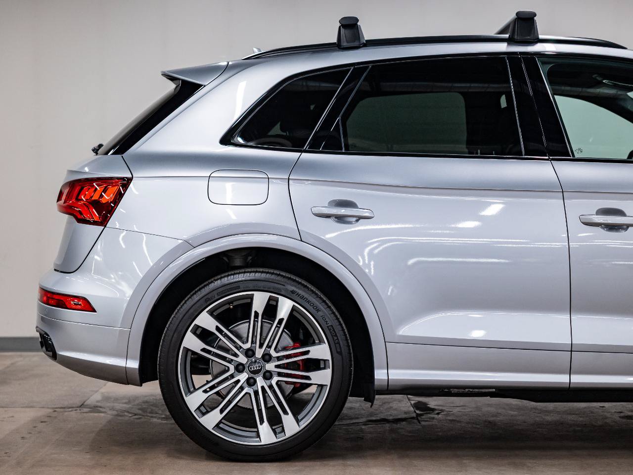 Used 2019 Audi SQ5 Premium Plus w/ Premium Plus Package AWD/4WD image 40