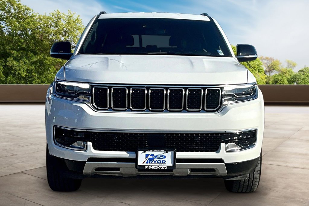 Used 2025 Jeep Wagoneer Series II AWD/4WD image 3