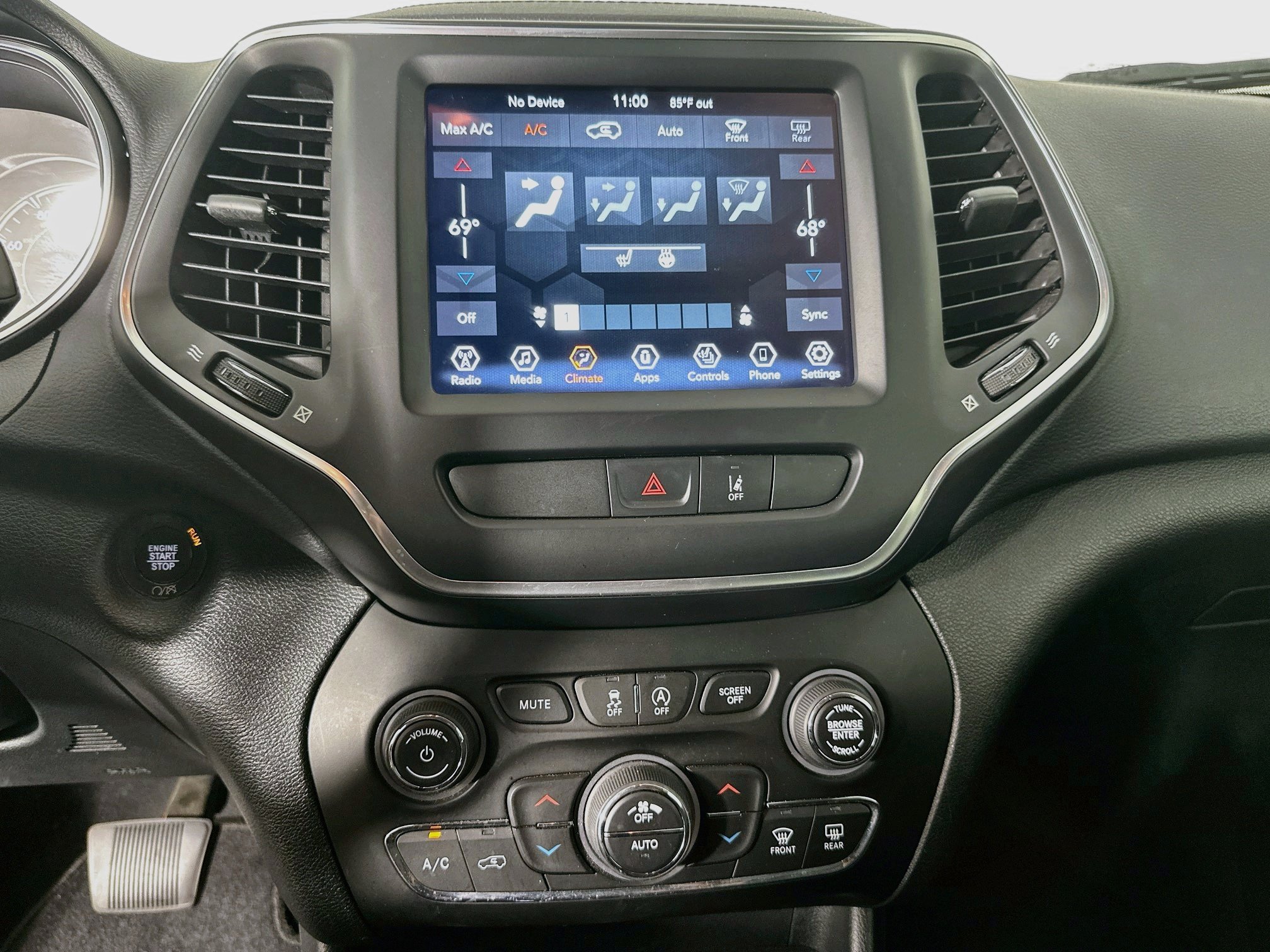Used 2022 Jeep Cherokee Latitude Lux FWD image 23