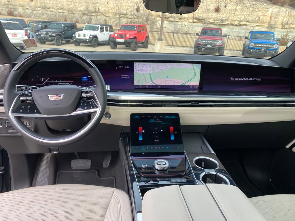 Used 2025 Cadillac Escalade Sport image 14
