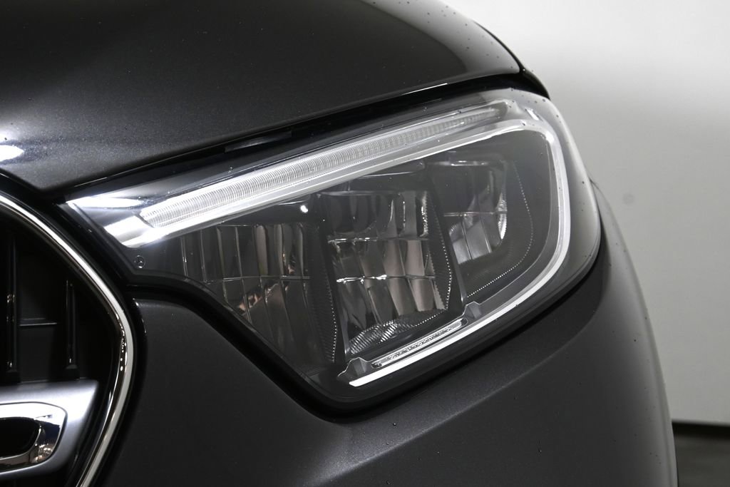 Used 2023 Mercedes-Benz GLC 300 4MATIC image 11