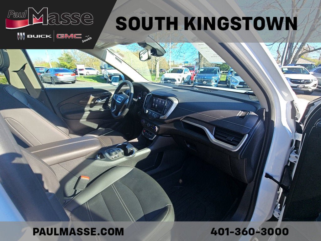 Used 2023 GMC Terrain Denali w/ Denali Premium Package AWD/4WD image 22