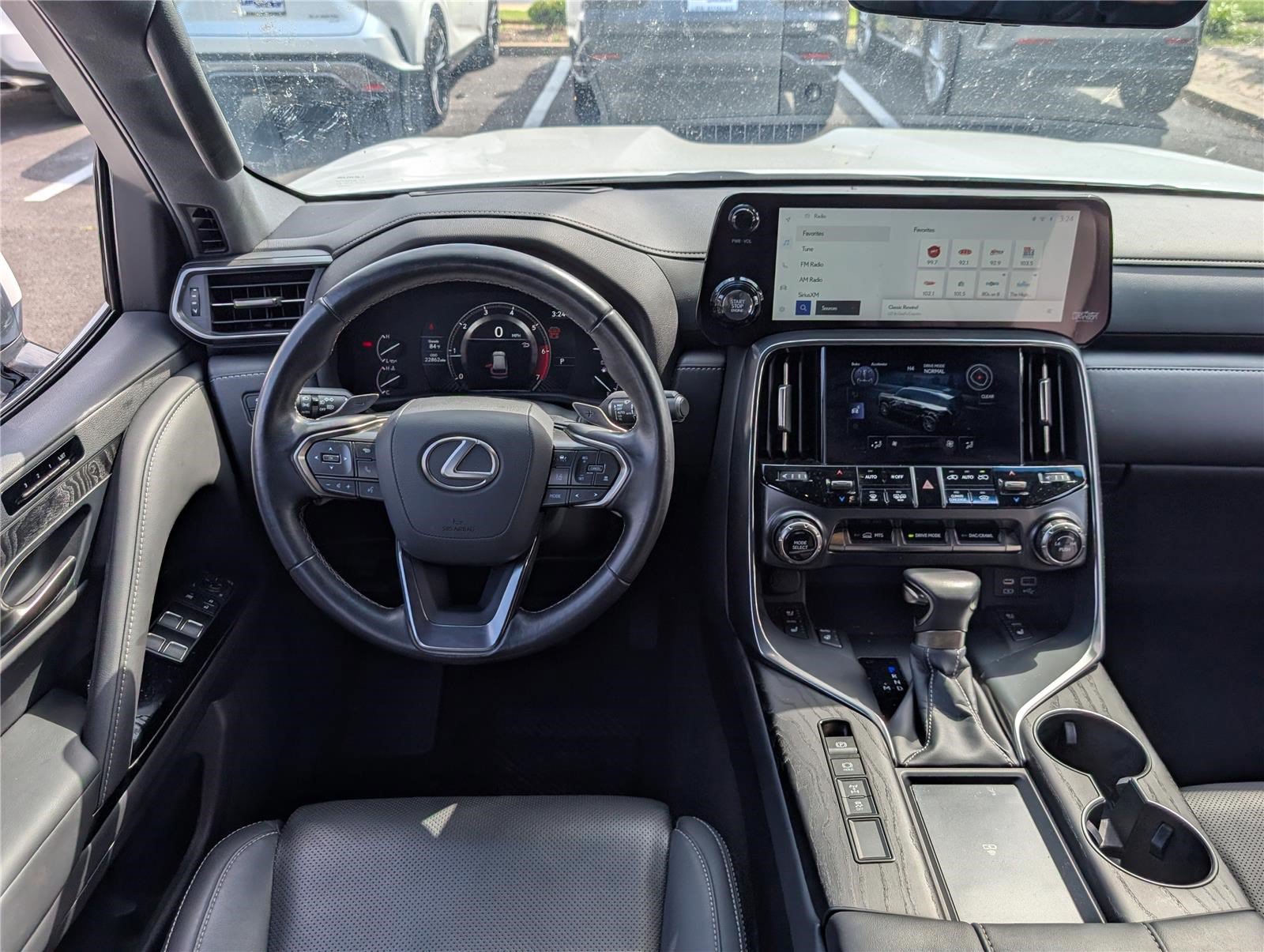 Used 2023 Lexus LX 600 4WD w/ Interior Upgrade Package image 19