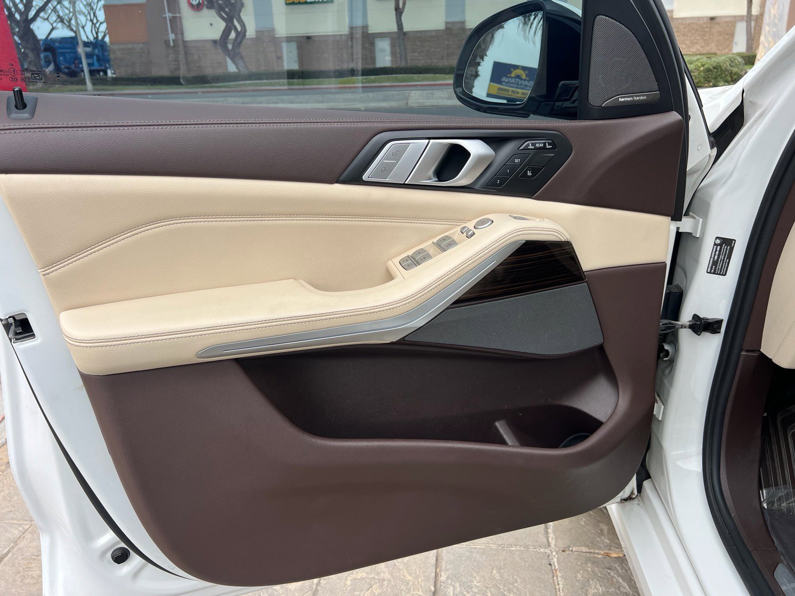 Used 2019 BMW X7 xDrive40i w/ Premium Package AWD/4WD image 15
