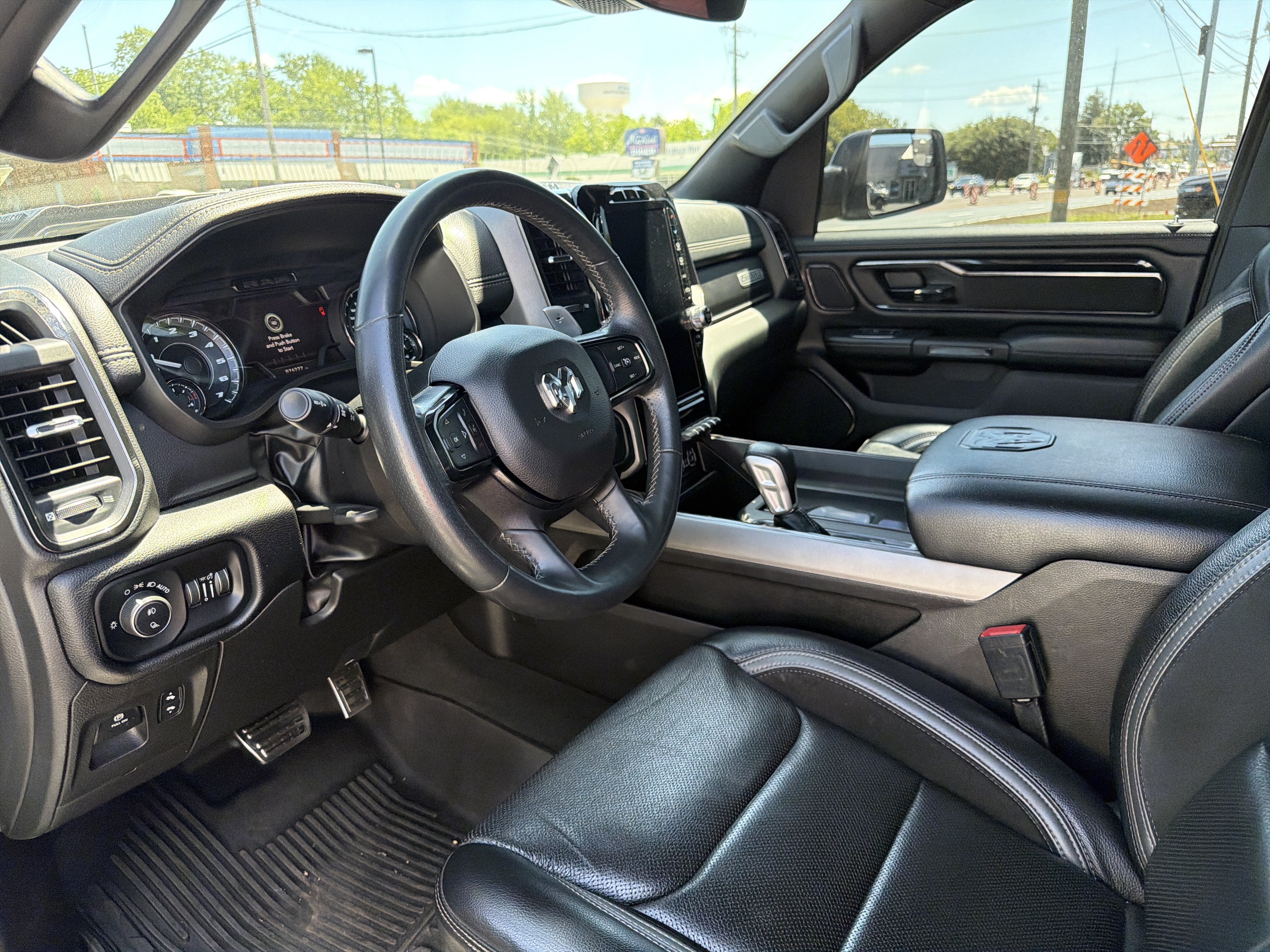Certified 2022 RAM 1500 Laramie AWD/4WD image 17
