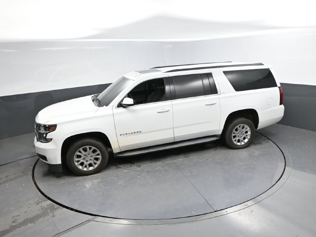 Used 2019 Chevrolet Suburban LT AWD/4WD image 32