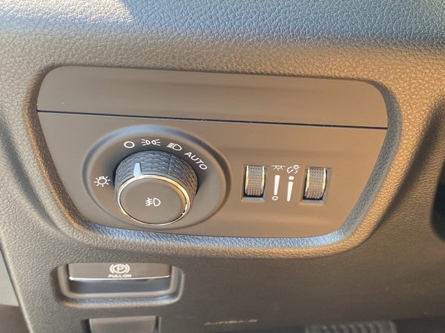 New 2025 Jeep Grand Cherokee Summit image 28