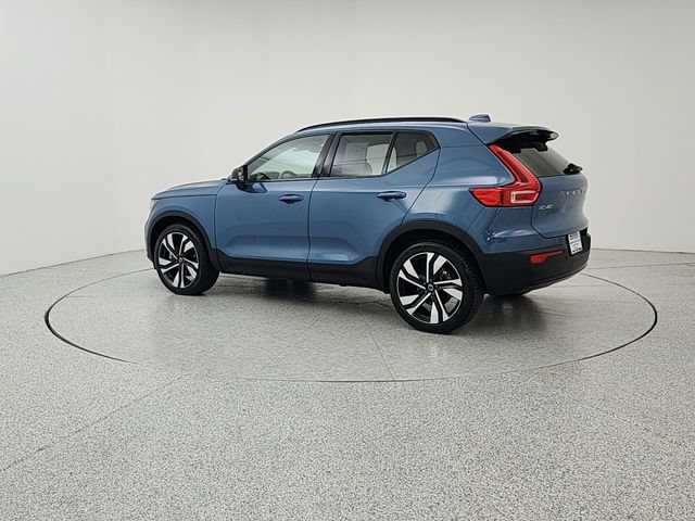 Used 2024 Volvo XC40 B5 Plus w/ Protection Package Premier AWD/4WD image 7