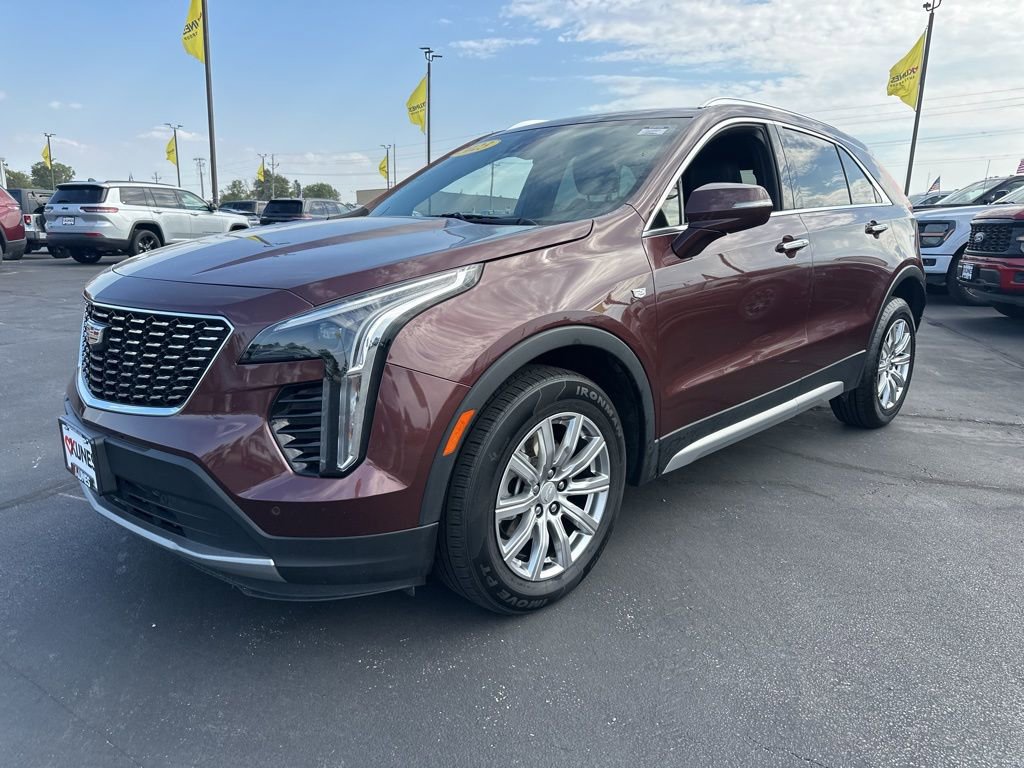 Used 2023 Cadillac XT4 Premium Luxury w/ Cold Weather Package image 16