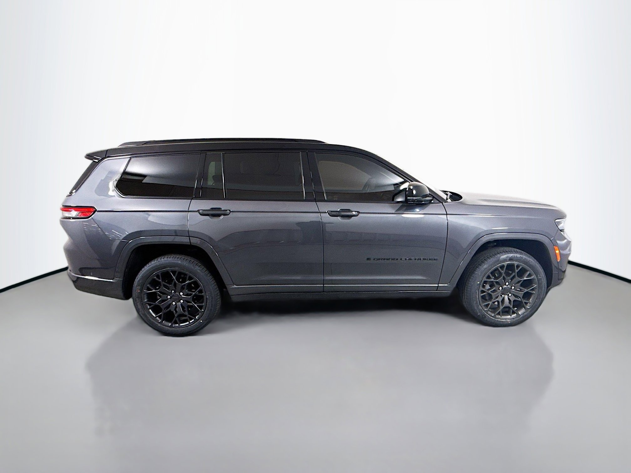 Used 2023 Jeep Grand Cherokee L Summit image 8