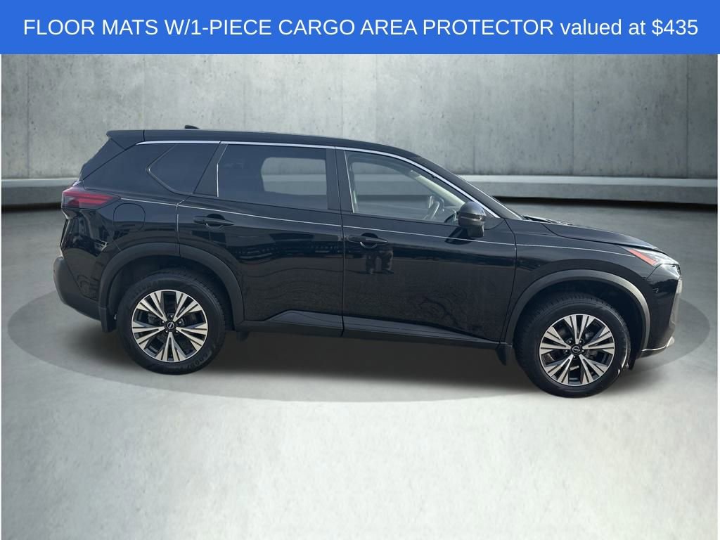 Used 2023 Nissan Rogue SV image 3