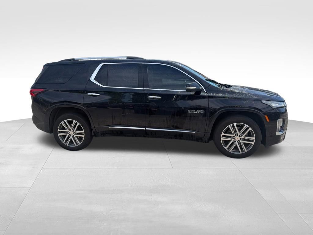Used 2023 Chevrolet Traverse High Country FWD image 4