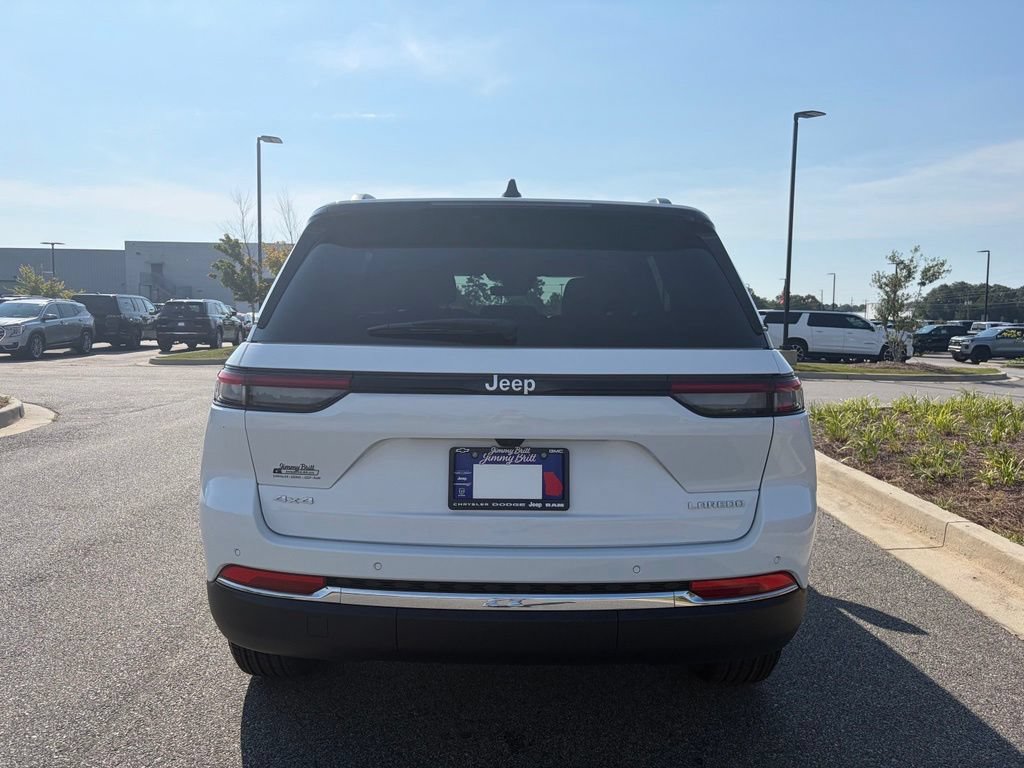 New 2026 Jeep Grand Cherokee Laredo AWD/4WD image 15