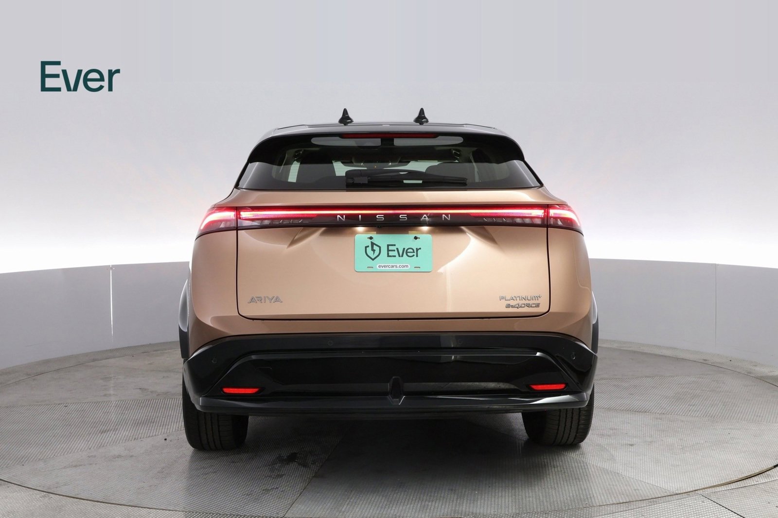 Used 2024 Nissan Ariya AWD image 13