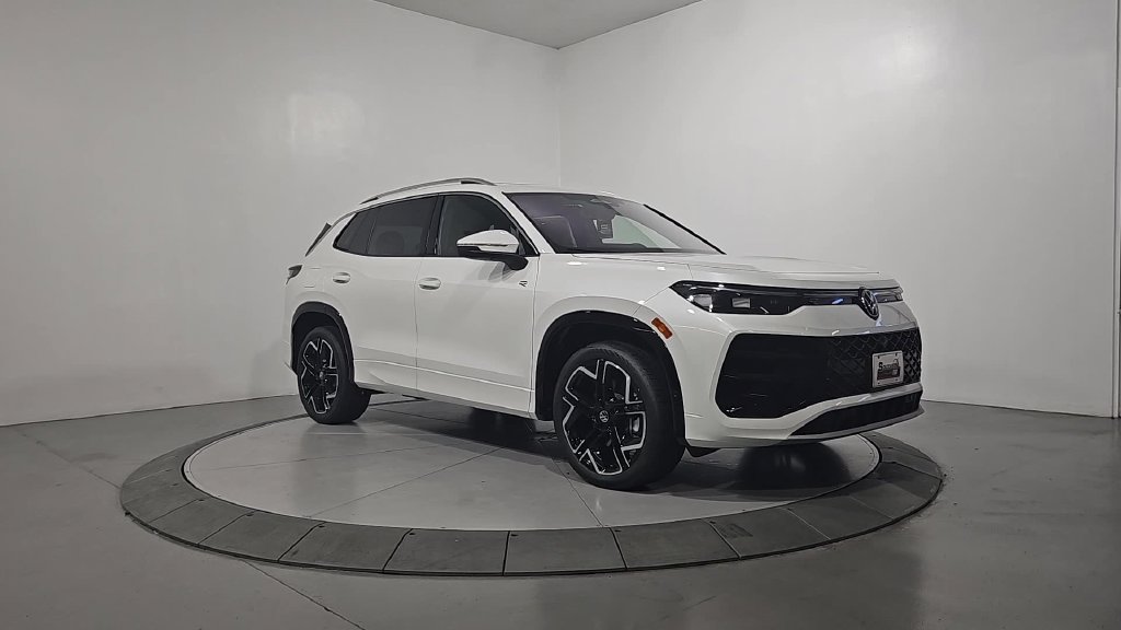 New 2026 Volkswagen Tiguan SEL R-Line AWD/4WD image 7