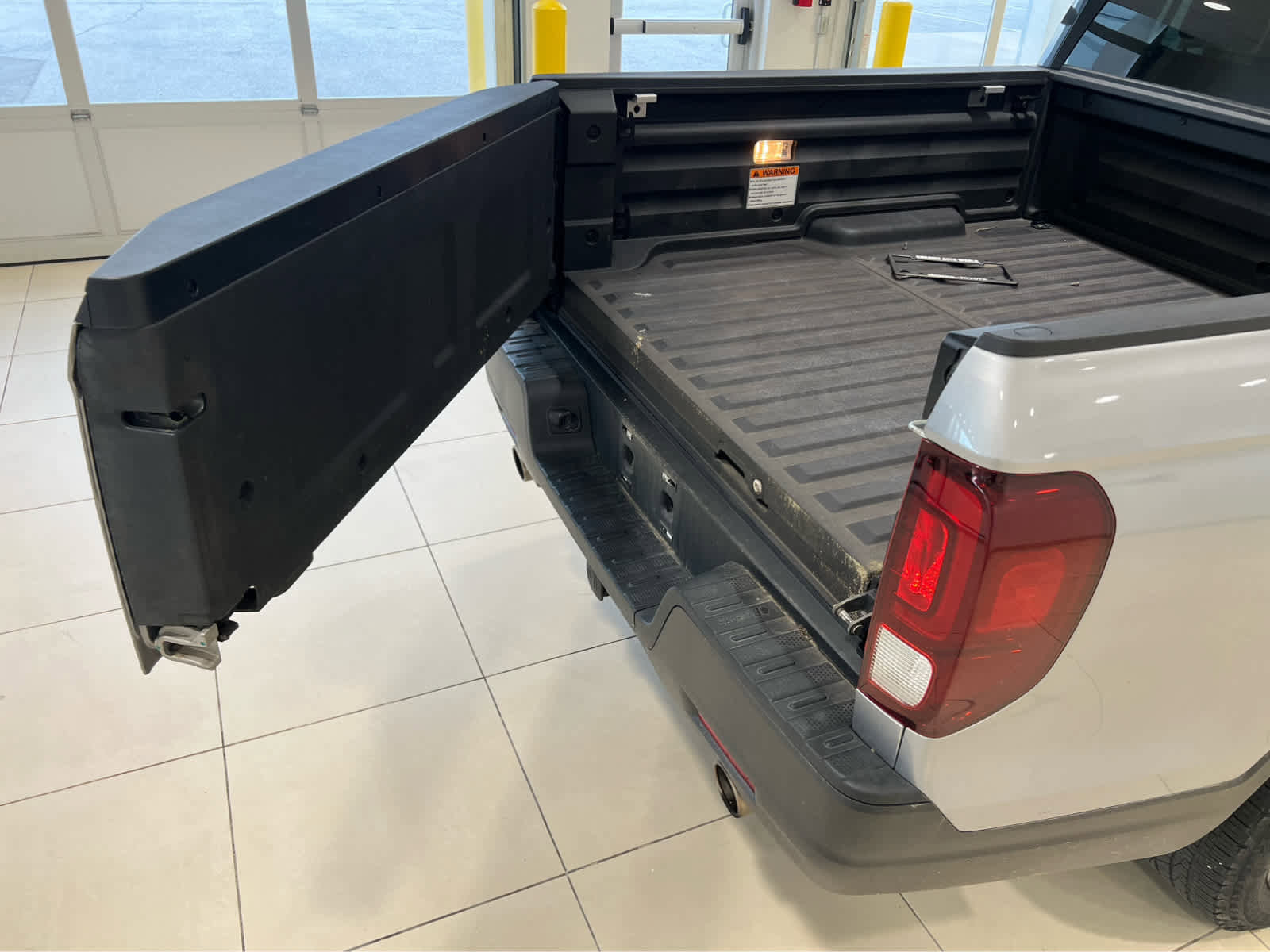 Used 2023 Honda Ridgeline Sport image 12