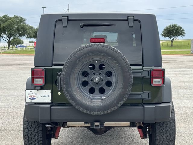 Used 2010 Jeep Wrangler Unlimited Rubicon w/ Trailer Tow Group AWD/4WD image 5