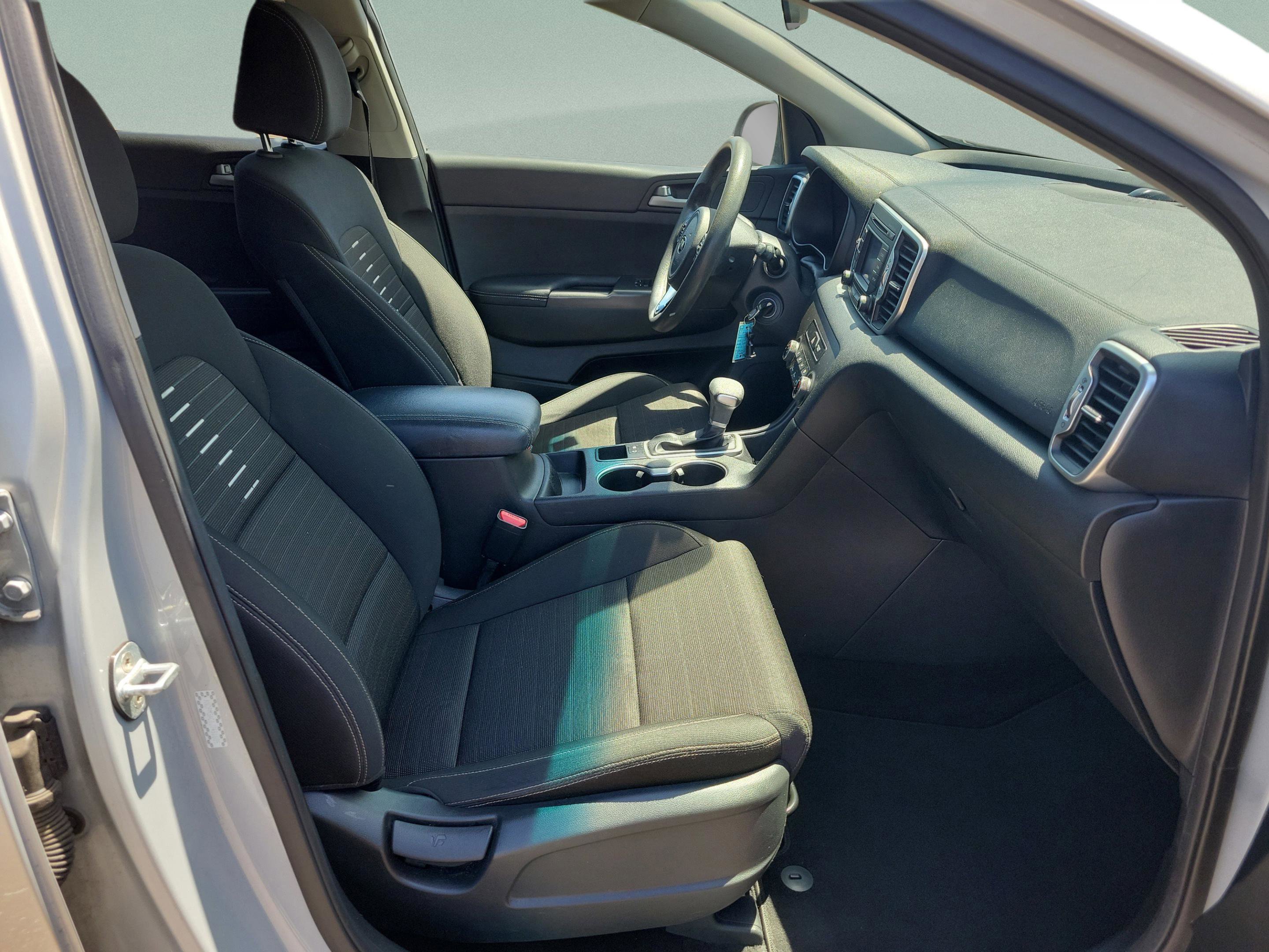 Used 2018 Kia Sportage LX image 17