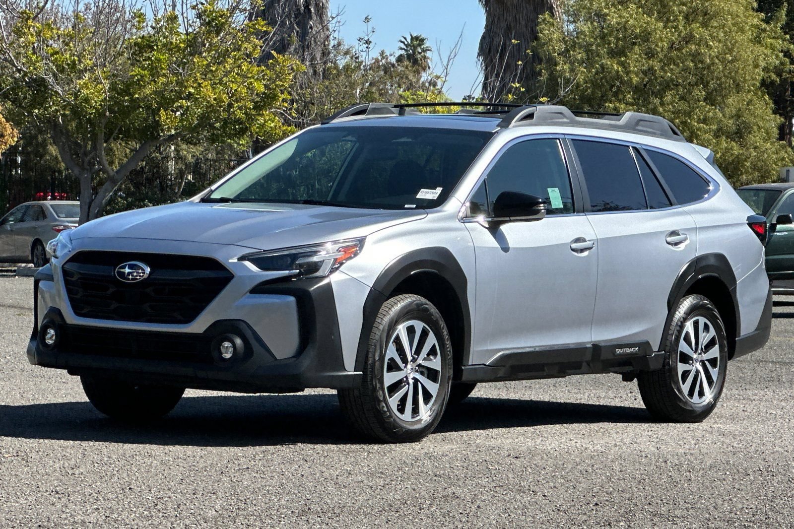 Used 2024 Subaru Outback Premium AWD/4WD image 8