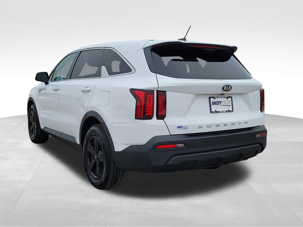 Used 2021 Kia Sorento LX image 6
