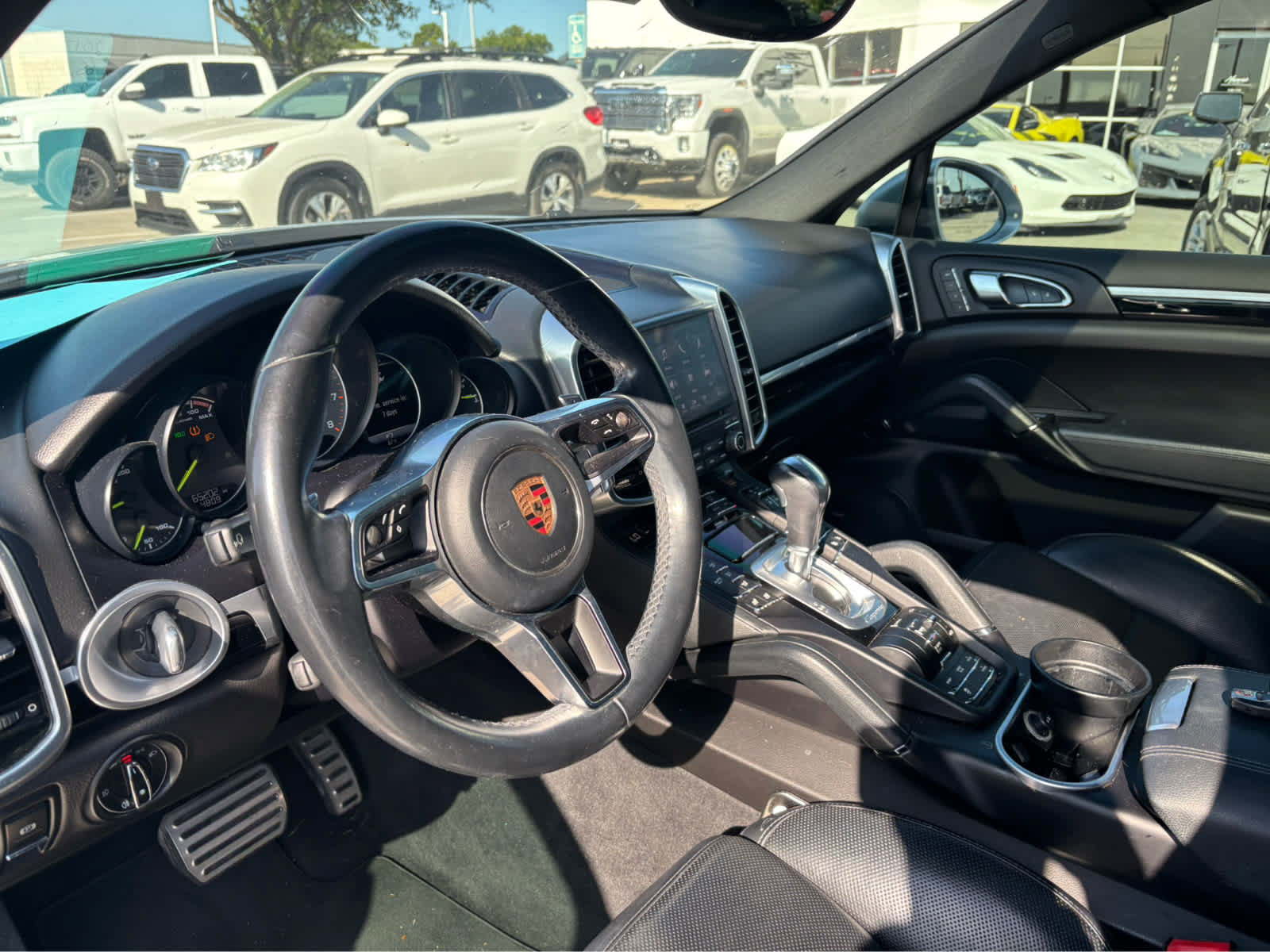 Used 2017 Porsche Cayenne S AWD/4WD image 6