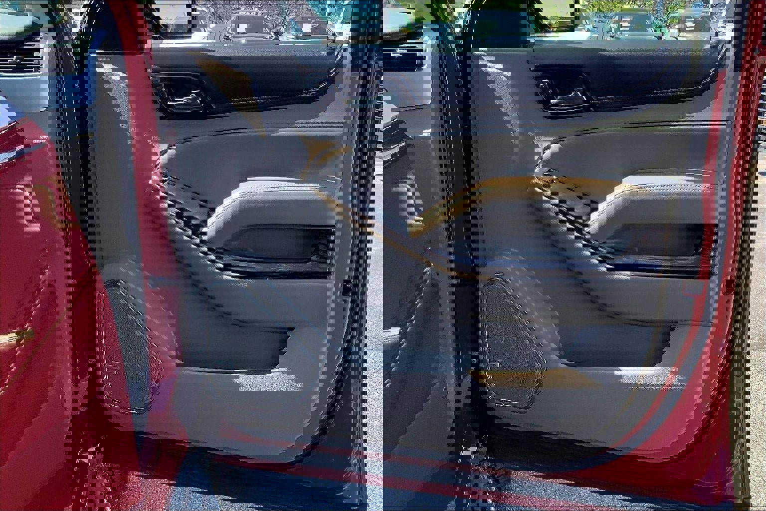 Used 2015 GMC Yukon XL SLT w/ Open Road Package AWD/4WD image 26