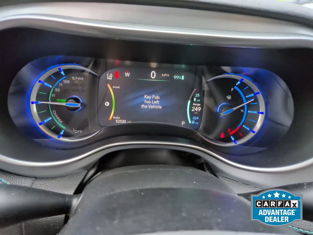 Used 2020 Chrysler Pacifica Limited w/ Advanced Safetytec Group image 18