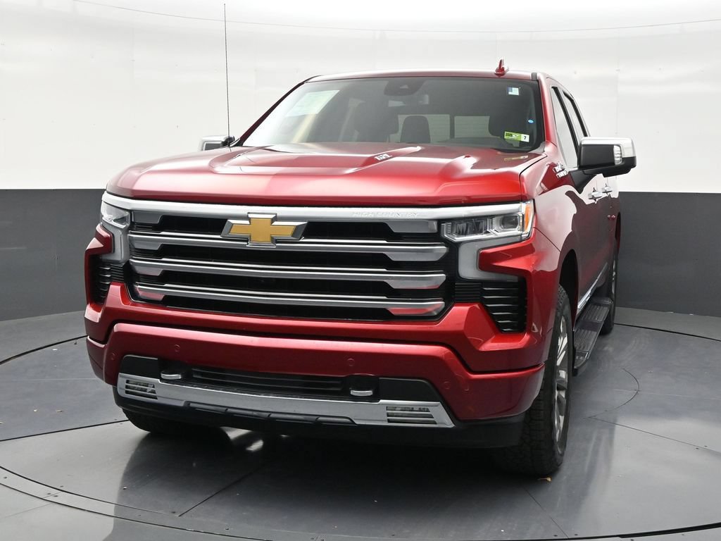 Used 2024 Chevrolet Silverado 1500 High Country w/ Z71 Off-Road Package AWD/4WD image 8