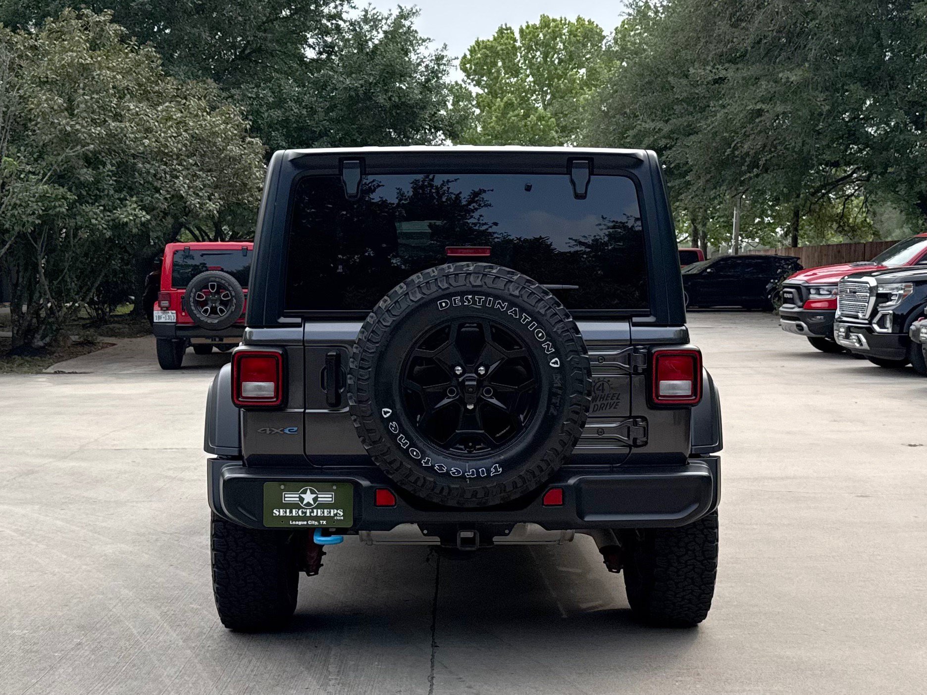 Used 2023 Jeep Wrangler Unlimited AWD/4WD image 11