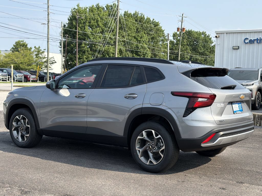 New 2026 Chevrolet Trax LT FWD image 4