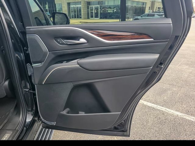 Certified 2022 Cadillac Escalade Premium Luxury w/ Performance Package AWD/4WD image 28