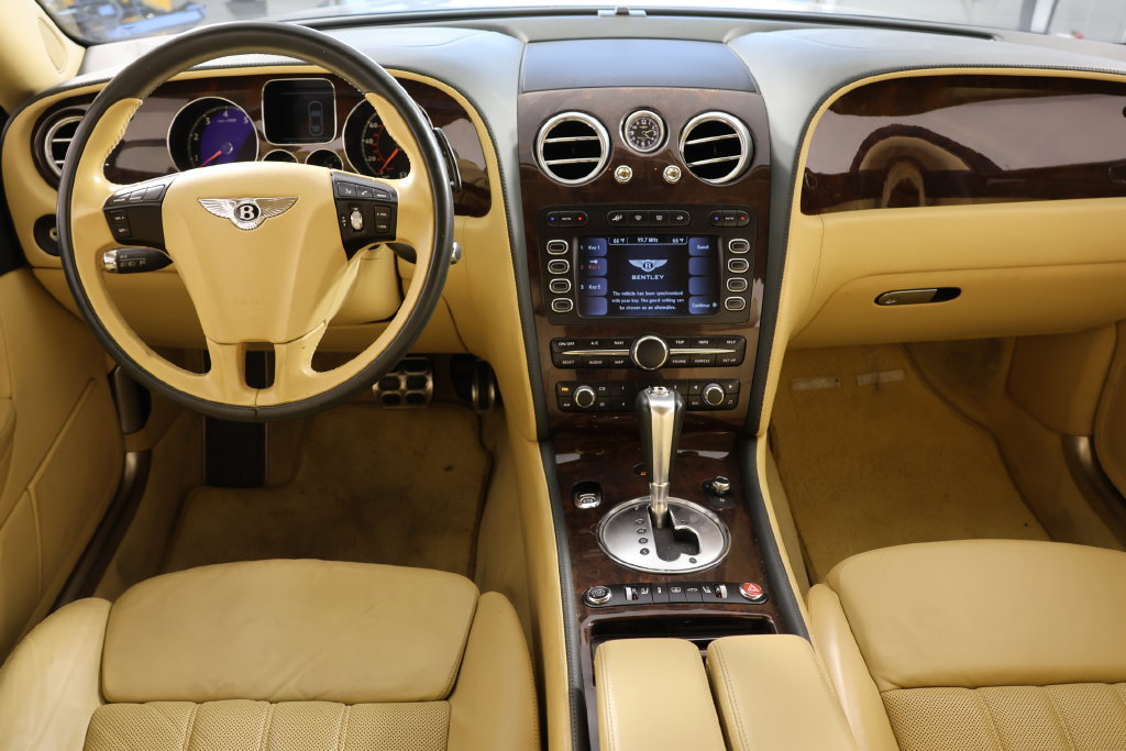 Used 2008 Bentley Flying Spur Flying Spur AWD/4WD image 2
