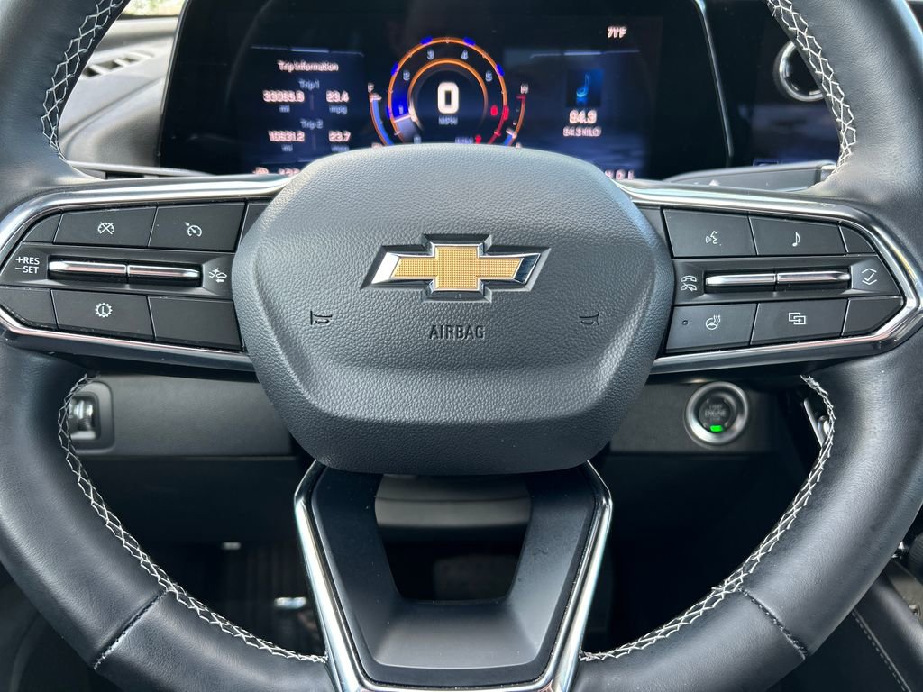 Used 2025 Chevrolet Traverse LT AWD/4WD image 11