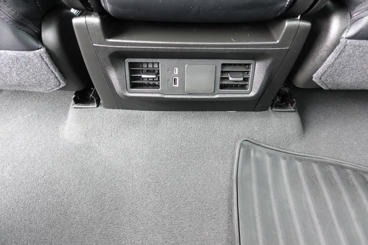 Used 2024 Chevrolet Silverado 1500 Custom w/ Rally Edition AWD/4WD image 37