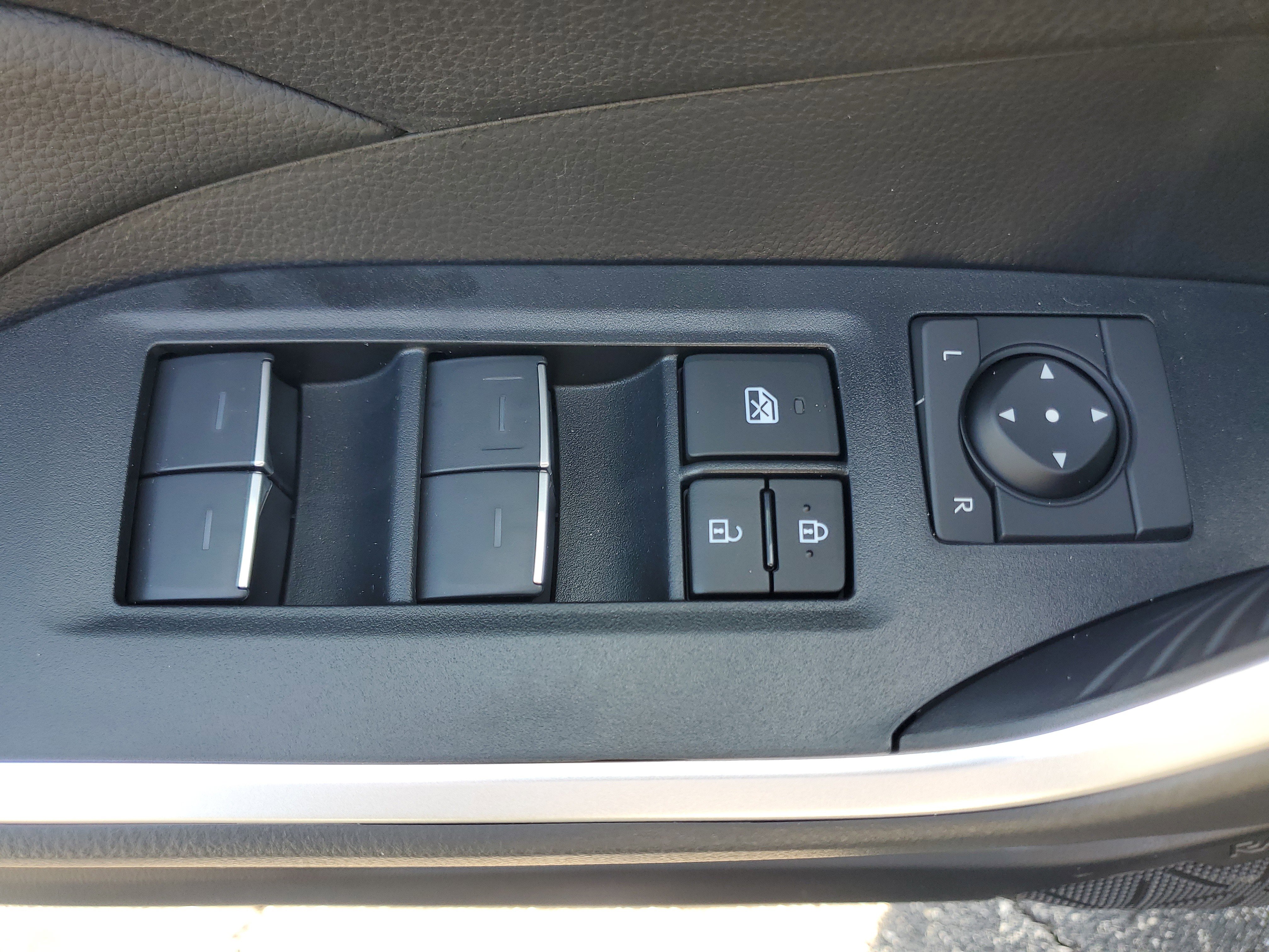 New 2025 Toyota RAV4 XLE image 22