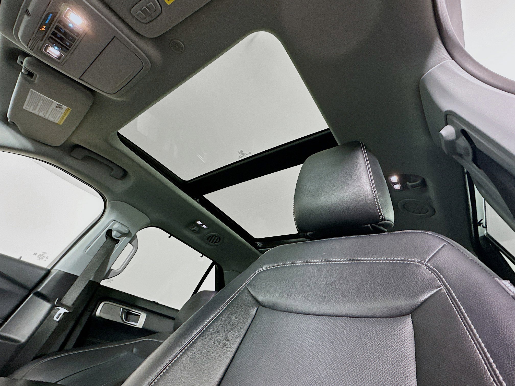 Used 2021 Ford Explorer Limited w/ Equipment Group 301A image 28