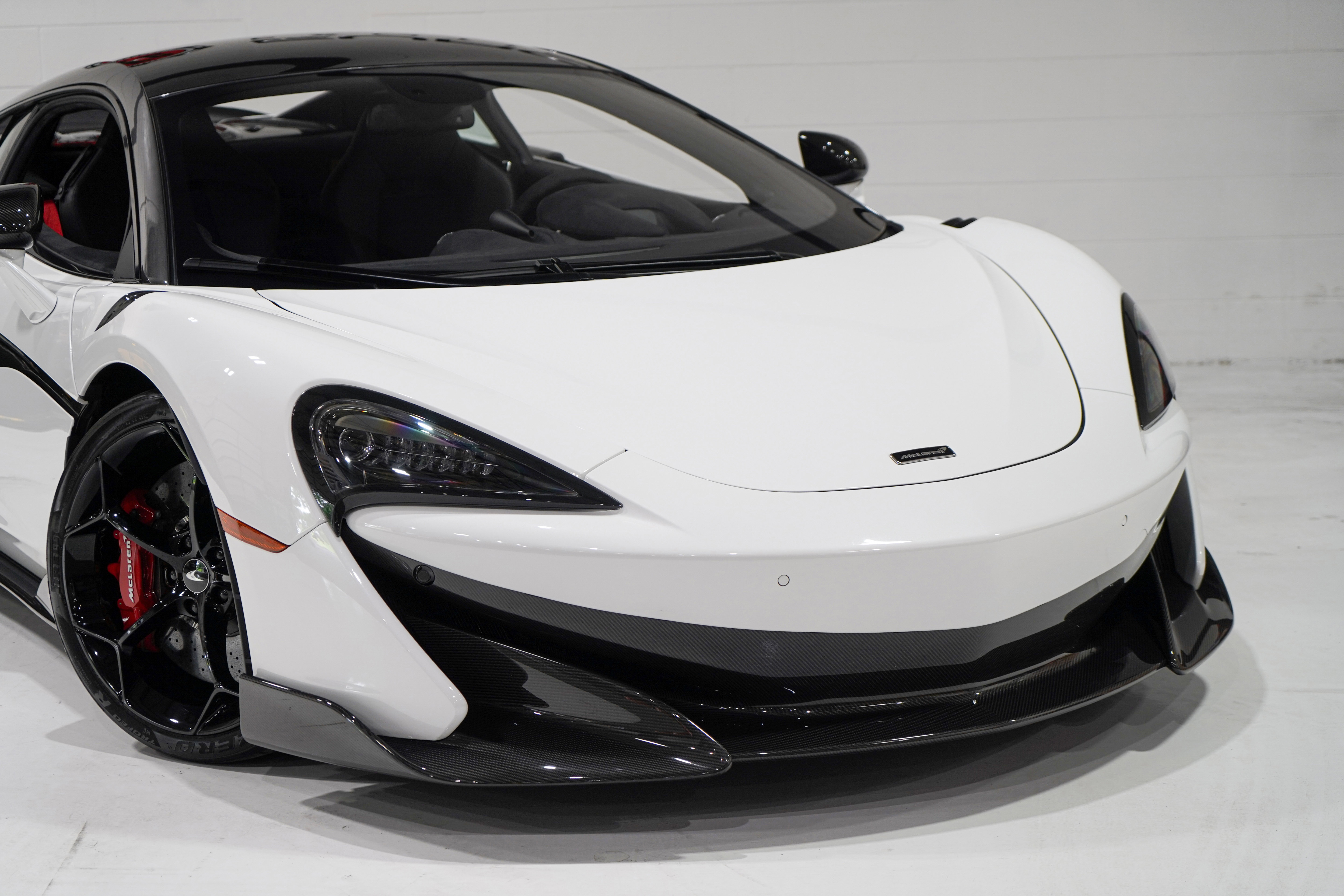 Used 2019 McLaren 600LT RWD image 24
